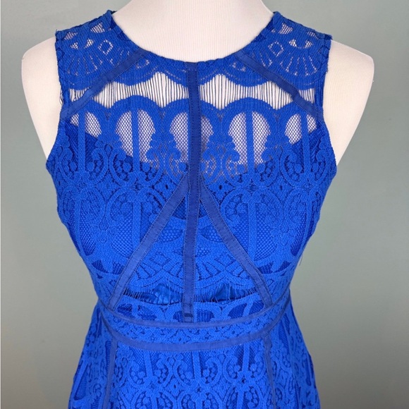 Romantic Dress - Picture 2 of 8